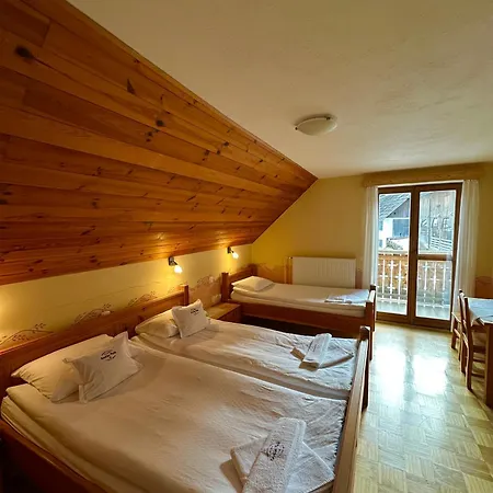 Kmetija Matk * Solčava