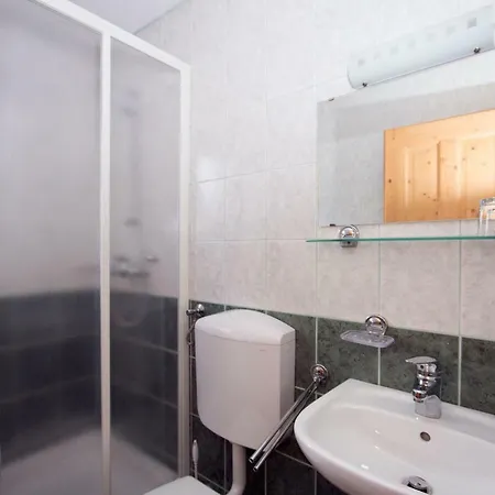 Kmetija Matk Çiftlik konaklama